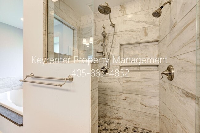 Building Photo - Amazing 4BD/3BTH home with a 3 car garage in the exclusive Cedar Pointe Gated Community!