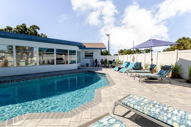 Building Photo - 6300 16th St S