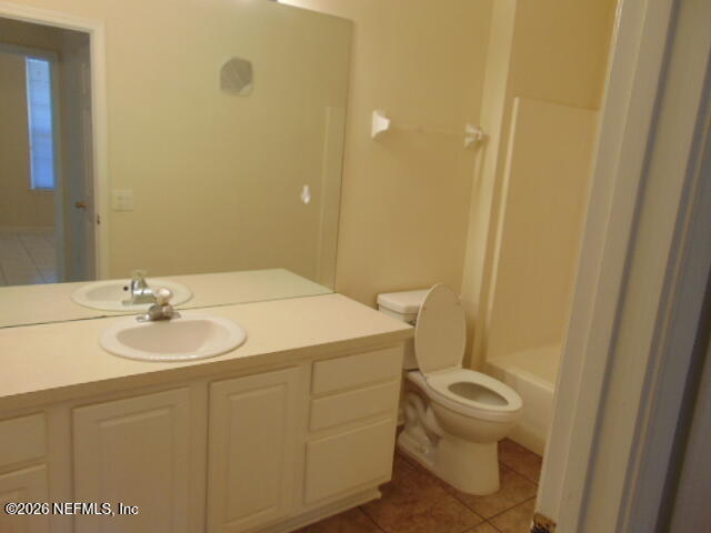 Building Photo - 7990 Baymeadows Cir E