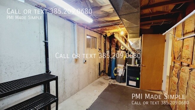 Building Photo - Beautiful, spacious 4 bedroom home in Tayl...