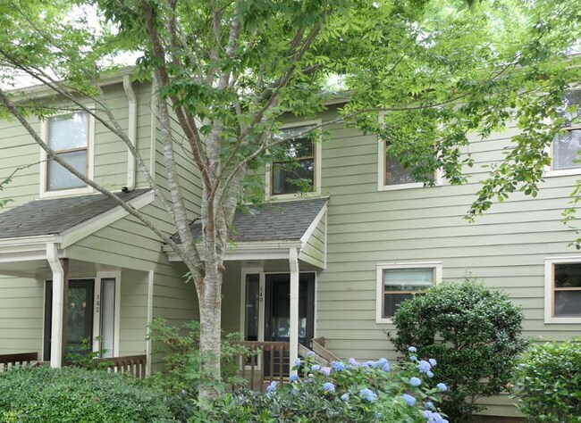 Building Photo - 140 Beechwood Dr