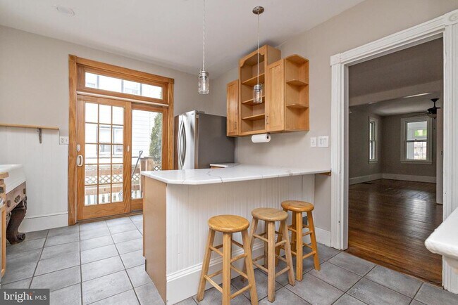 Building Photo - 208 S Atlantic Ave