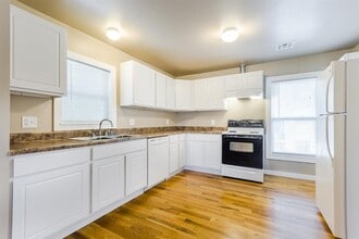 Building Photo - 109 N 9th St