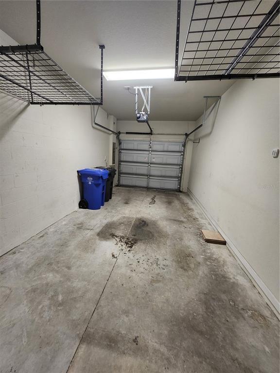 Building Photo - 10130 Pink Palmata Ct