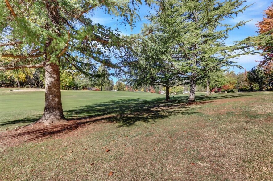 Golf Course - 18527 Jayhawk Dr