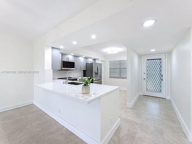 Building Photo - 12701 SW 13th St