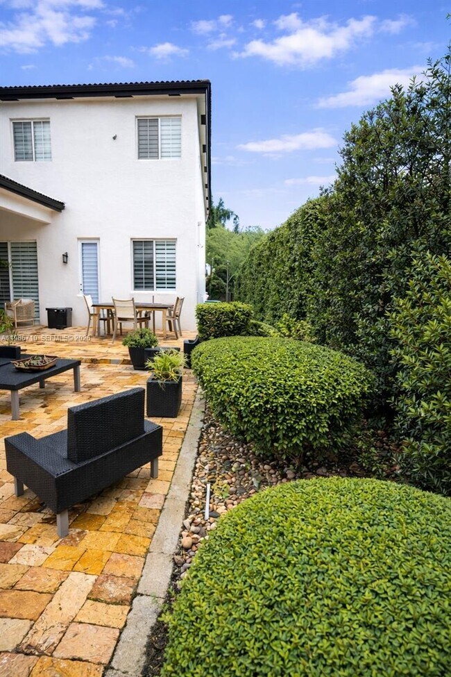 Building Photo - 7770 NW 161st Terrace