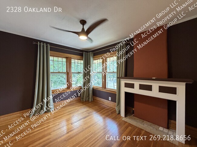 Building Photo - 2328 Oakland Dr