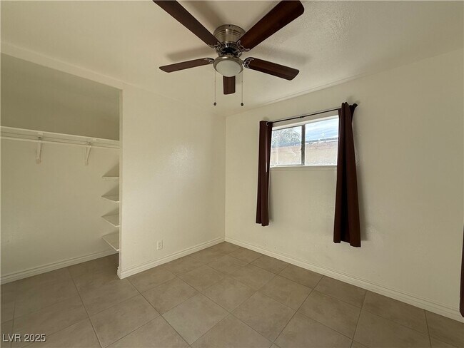 Building Photo - 2721 N Webster St