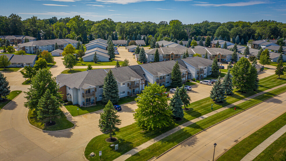 Building Photo - Tamarac Apartments