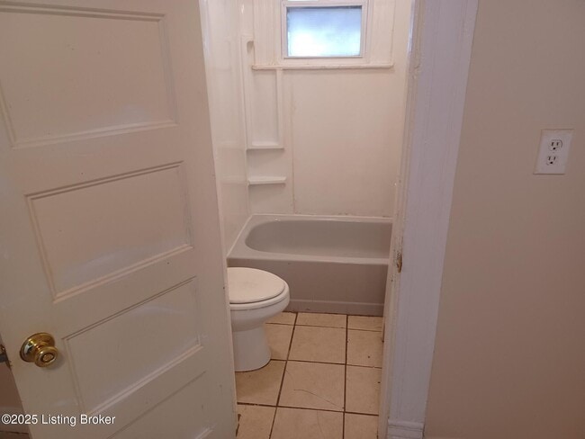 Building Photo - 1421 Hazel St