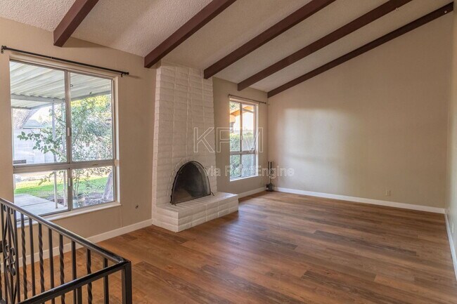 Building Photo - 1217 Aberdeen Ave