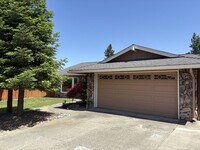 Building Photo - Welcome to this beautifully updated single...