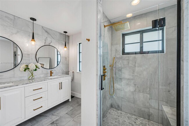 Building Photo - 1951 SW 23rd St