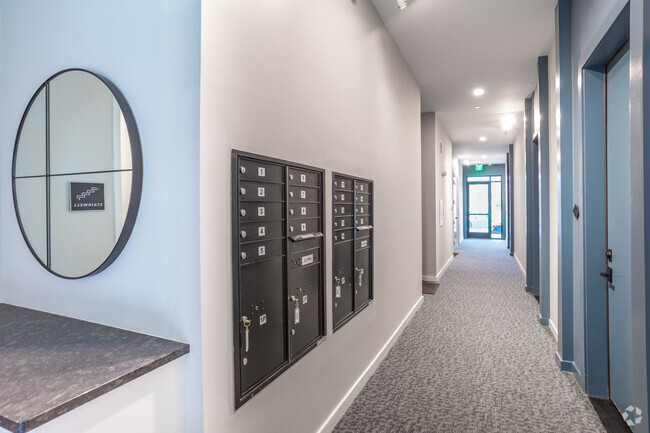 Royal 1st Floor Lobby & Hallway - Mid Castle