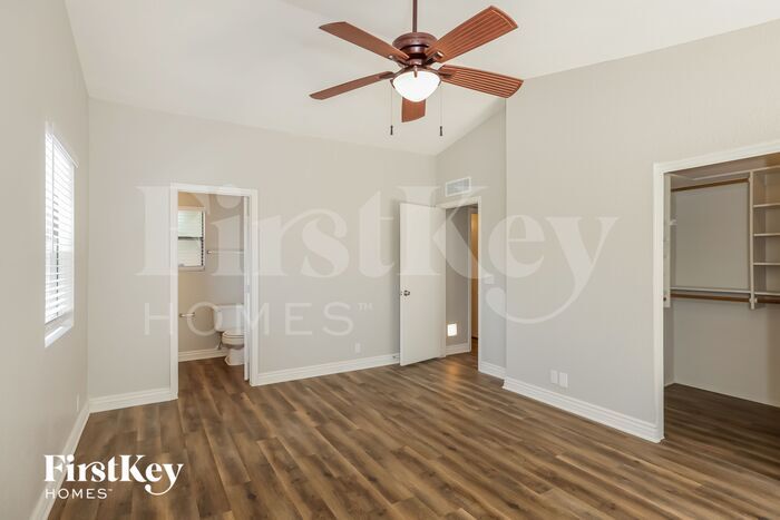 Building Photo - 3717 W Tierra Buena Ln