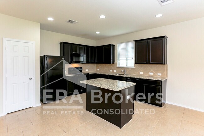 Building Photo - 8918 Night View Dr