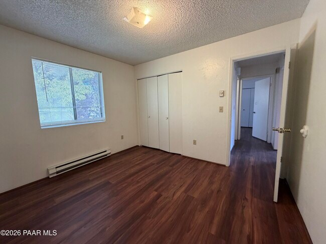 Building Photo - 410 Madison Ave