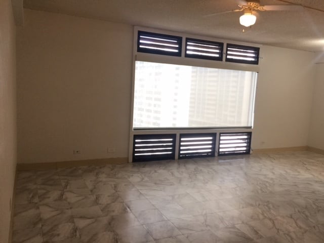 Building Photo - Well maintained 2 bedroom 1 bathroom unit ...
