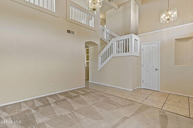Building Photo - 6377 Franklin Ridge Dr