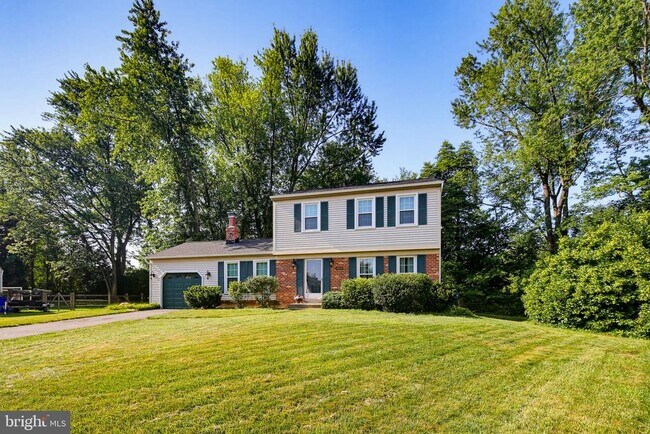 Building Photo - 18904 Blue Heron Ln