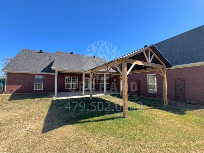 Building Photo - Single Family Home | Tontitown, AR | Stunning Home with Separate Shop