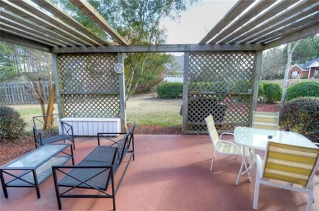 Building Photo - 655 Belmonte Dr