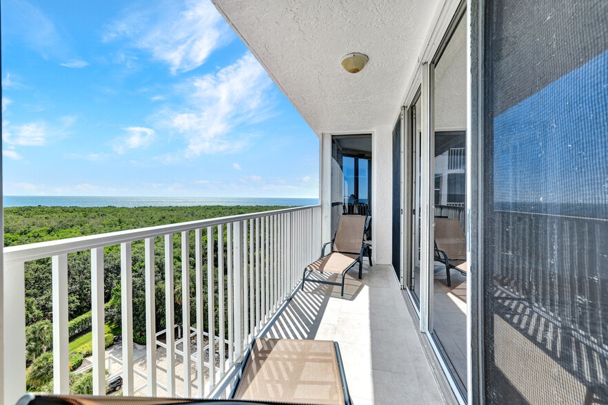 Building Photo - 6361 Pelican Bay Blvd