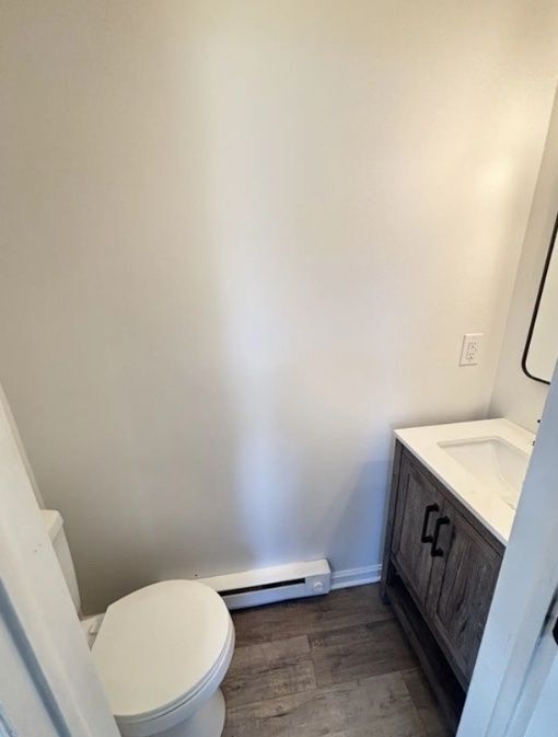 Building Photo - 447 Garland Cir