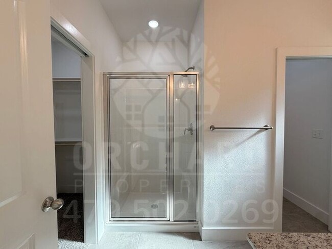 Building Photo - Bella Vista Single-Family Home- 3 Bed/ 2 B...