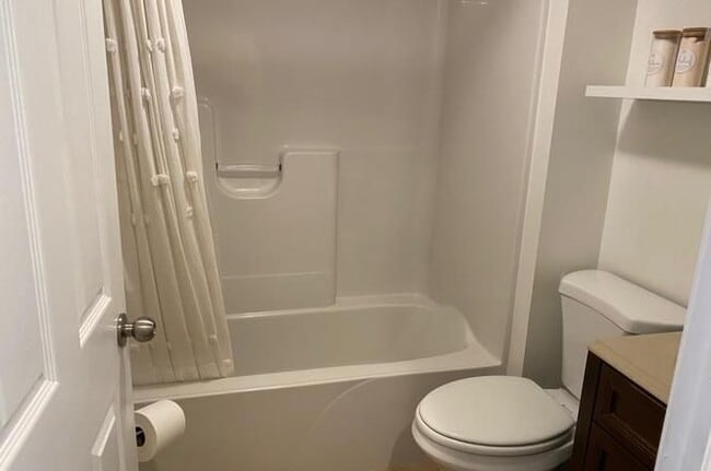 Building Photo - 107 Fillmore St