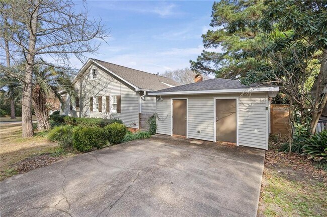 Building Photo - 3521 W Stillwood Ln