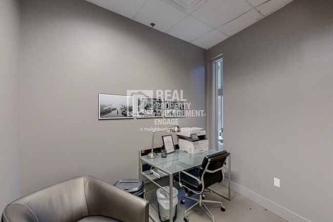 Building Photo - 2 Bedroom Condo Available for Rent in the Heart of DFW!