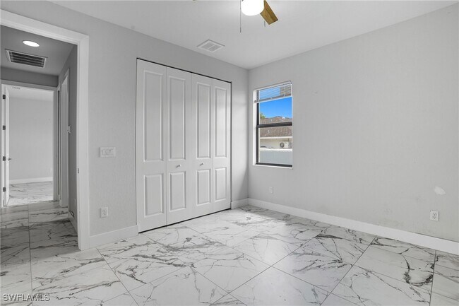 Building Photo - 2314 NW 33rd Pl