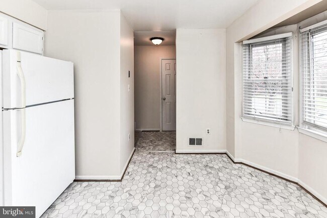 Building Photo - 14639 Stone Range Dr