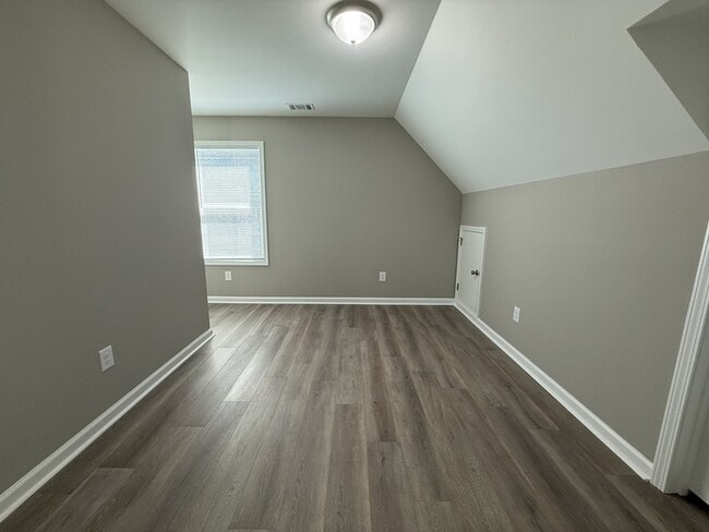 Building Photo - 1050 Echo Brook Trail