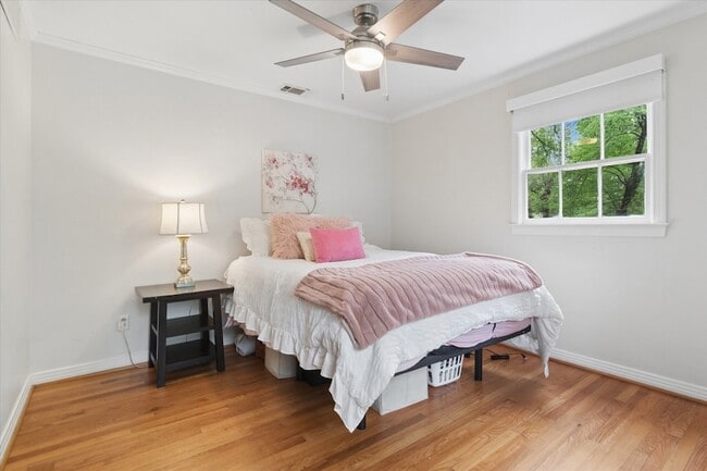 Building Photo - 8106 San Benito Way