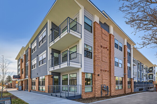 Building Photo - 29X