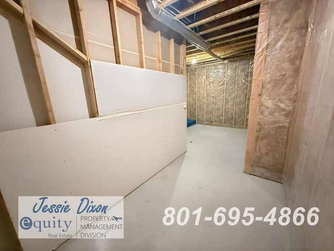 Building Photo - 1369 Carriage Chase Dr