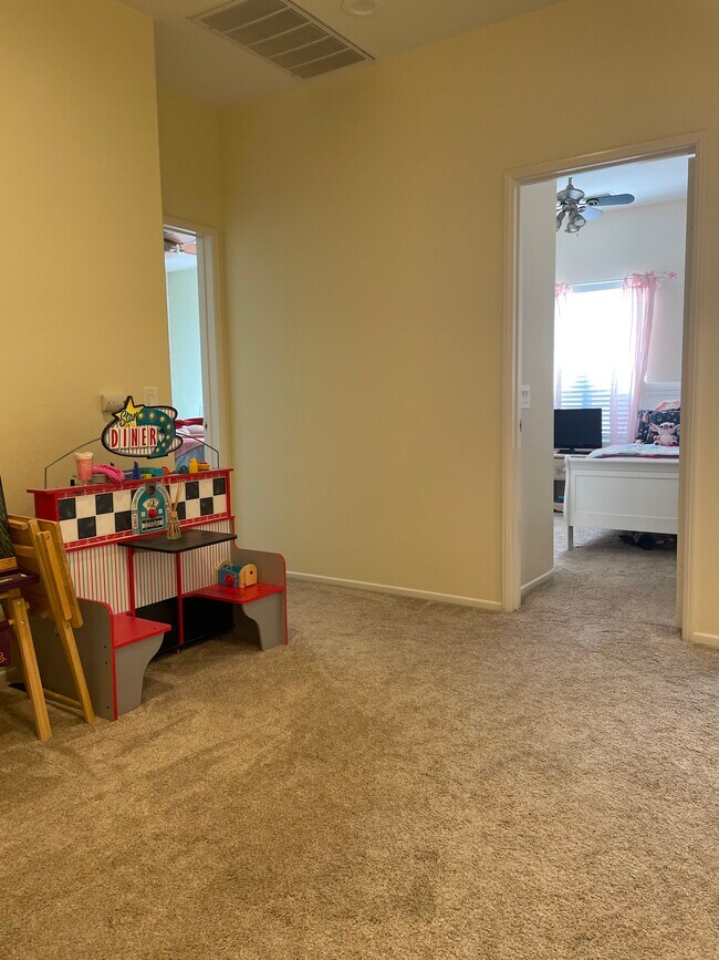 Building Photo - 28064 Dickason Dr