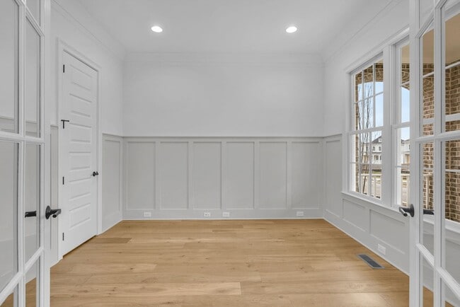 Building Photo - Luxury living in this brand new home - Franklin, TN