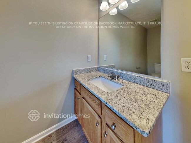 Building Photo - 5622 Elwood Cir