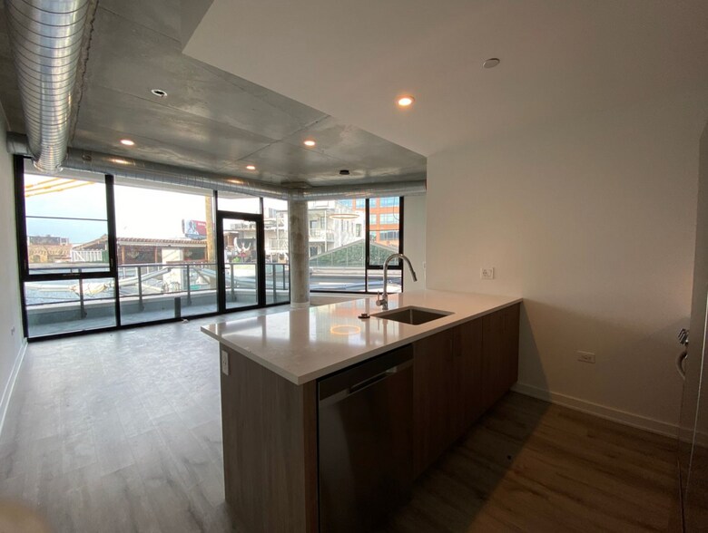 Building Photo - 1120 W Patterson Ave