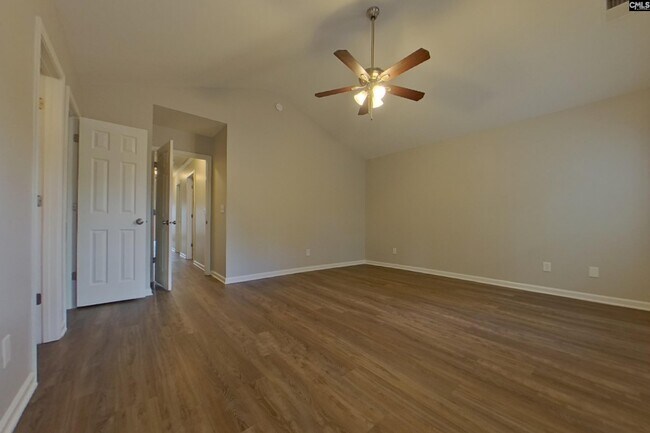 Building Photo - 180 Riglaw Cir