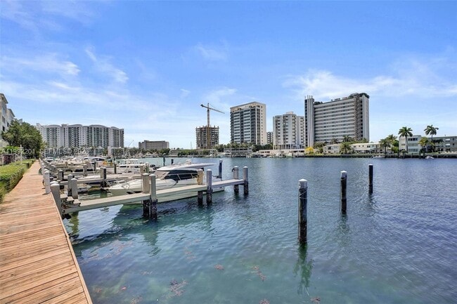 Building Photo - 7928 East Dr