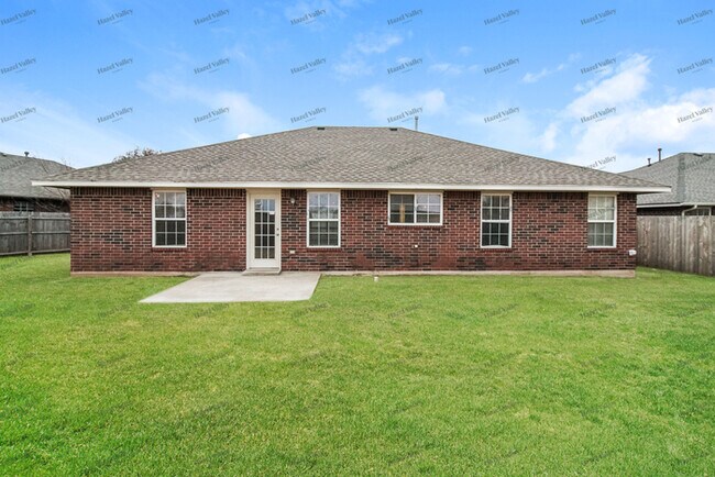 Building Photo - 5325 SE 78th St