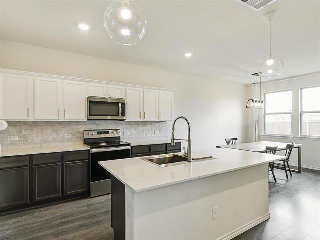 Building Photo - 11340 Pecan Crk Dr