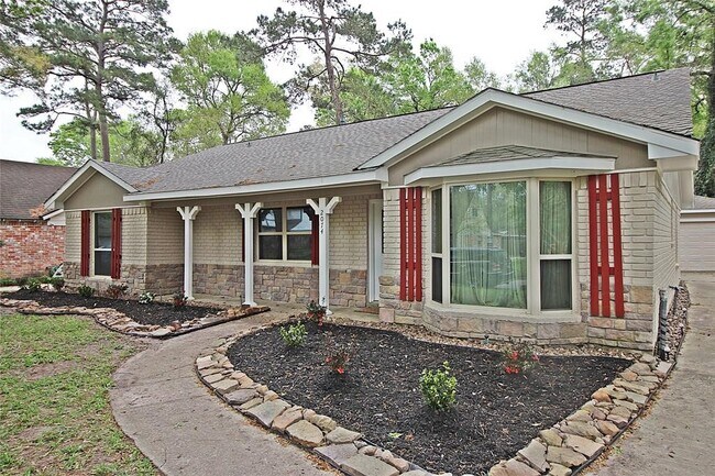 Primary Photo - 2074 Shadow Rock Dr