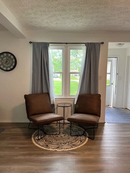 Building Photo - 27385 Park Ct