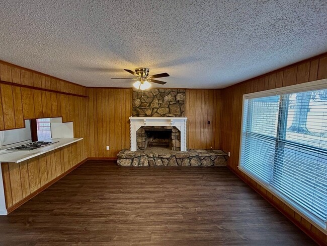 Building Photo - 5315 Yale Rd